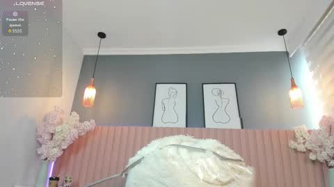 babe_sophiee online show from October 19, 1:23 pm