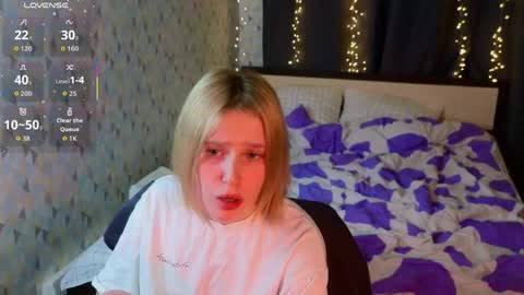 Sweety Eva online show from April 18, 7:07 pm