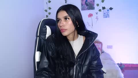 babenik_777 online show from November 2, 3:42 am