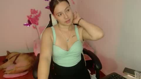 babenik_777 online show from December 5, 6:55 am