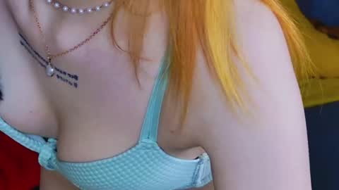 baby1cute1face online show from April 24, 8:00 pm