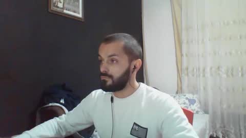 Snapshot of baby91son chatting on December 17, 1:29 am no1 online show from December 17, 1:29 am