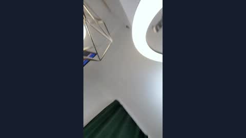 Alis online show from April 2, 5:43 pm