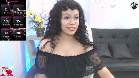 Snapshot of baby_blue18_ chatting on October 17, 5:48 pm salome online show from October 17, 5:48 pm
