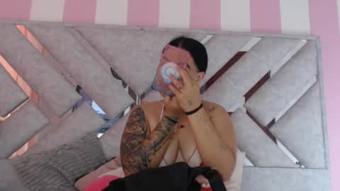 zaleya online show from March 26, 5:51 pm