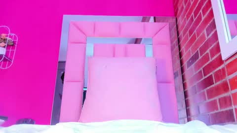 Snapshot of baby_doll_xoxo chatting on February 13, 8:49 pm Baby online show from February 13, 8:49 pm