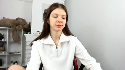 Snapshot of baby_evalena chatting on December 15, 4:51 am Evalena maybe just Eva online show from December 15, 4:51 am