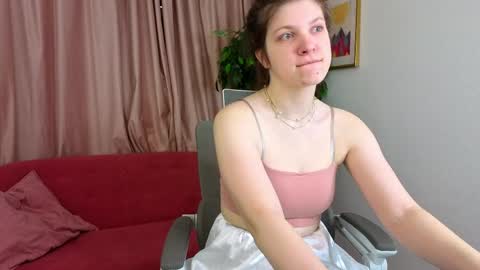 Evalena maybe just Eva online show from June 6, 5:01 am