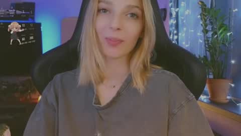 baby gopn1k online show from December 27, 3:04 pm