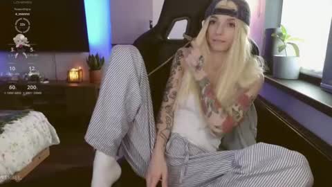 baby gopn1k online show from February 10, 8:09 am