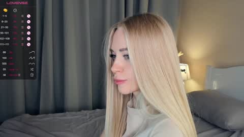 Emily online show from December 6, 12:16 pm