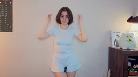 Emily online show from April 5, 7:27 am