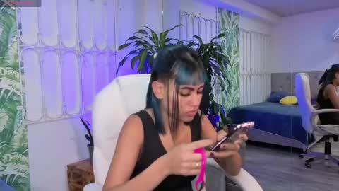 Snapshot of baby_julieta00 chatting on June 8, 12:27 pm Julieta online show from June 8, 12:27 pm
