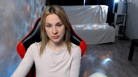 baby_kitte online show from March 2, 3:41 am