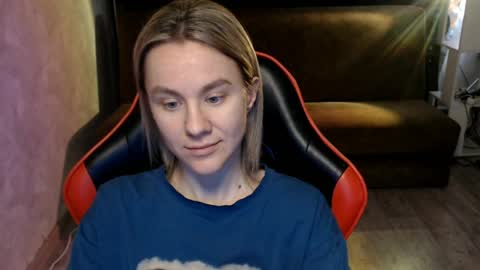 baby_kitte online show from April 6, 4:52 pm