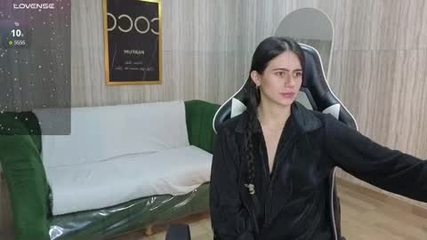 Bella online show from September 20, 7:37 pm