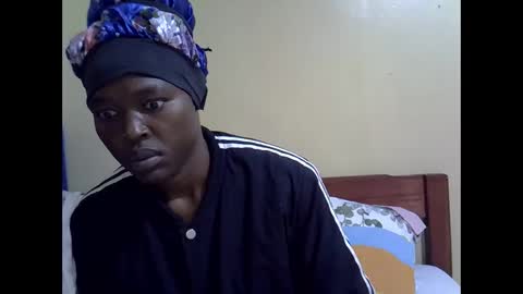 Snapshot of baby_may5 chatting on May 2, 5:01 am baby_may5 online show from May 2, 5:01 am