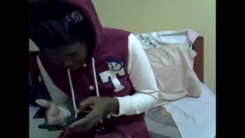 Snapshot of baby_may5 chatting on May 4, 8:05 pm baby_may5 online show from May 4, 8:05 pm