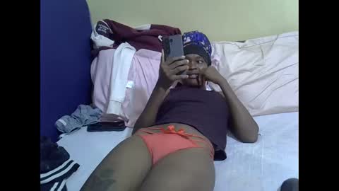 Snapshot of baby_may5 chatting on May 9, 12:21 pm baby_may5 online show from May 9, 12:21 pm