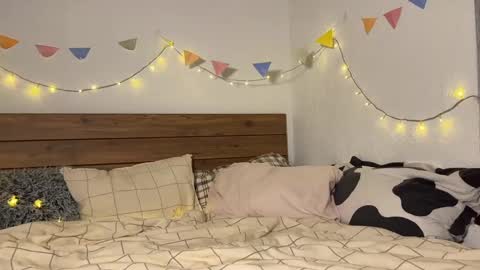 Snapshot of baby_meimei chatting on January 7, 11:56 pm mei online show from January 7, 11:56 pm
