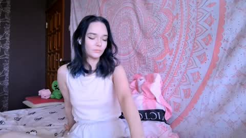 Snapshot of baby_onface chatting on April 11, 8:40 am Alice online show from April 11, 8:40 am