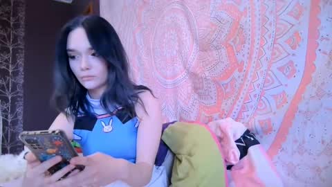 Snapshot of baby_onface chatting on April 21, 9:26 am Alice online show from April 21, 9:26 am