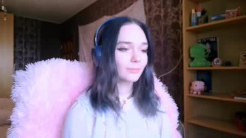 Snapshot of baby_onface chatting on May 4, 8:32 am Alice online show from May 4, 8:32 am