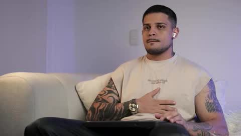 Snapshot of baby_rausch chatting on February 16, 1:13 am baby_rausch online show from February 16, 1:13 am