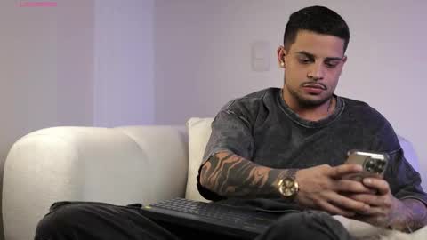 Snapshot of baby_rausch chatting on February 20, 10:27 am baby_rausch online show from February 20, 10:27 am