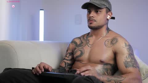 Snapshot of baby_rausch chatting on February 27, 12:27 pm baby_rausch online show from February 27, 12:27 pm