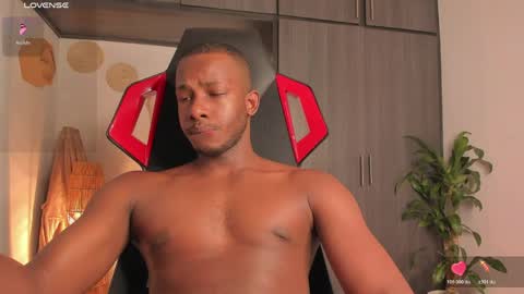 FOLLOW ME  online show from April 12, 10:04 pm