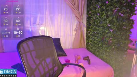 baby_sweet2010 online show from April 8, 3:28 am