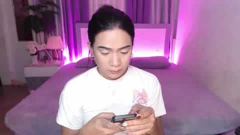   AMANDA  online show from April 17, 6:44 pm