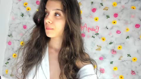 Aylin  online show from February 26, 7:42 am