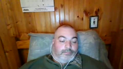 Snapshot of babybaby83 chatting on February 26, 3:08 pm Darren online show from February 26, 3:08 pm