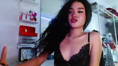 babybombom08 online show from June 17, 7:04 pm