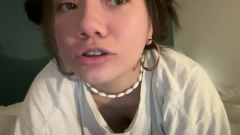 Snapshot of babybunnny chatting on January 9, 7:59 pm ava online show from January 9, 7:59 pm