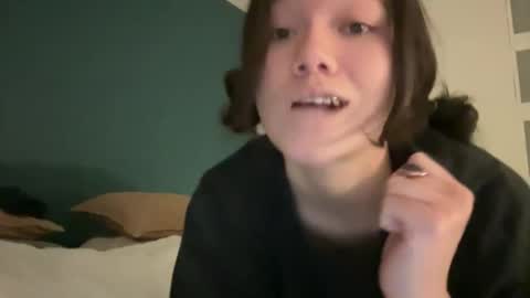 Snapshot of babybunnny chatting on February 25, 8:51 pm ava online show from February 25, 8:51 pm