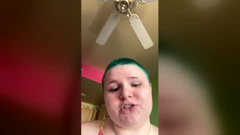 Snapshot of babycakespnw710 chatting on April 9, 3:39 pm babycakespnw710 online show from April 9, 3:39 pm