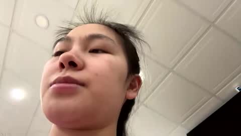 Snapshot of babydoll1022 chatting on December 14, 7:29 pm babydoll1022 online show from December 14, 7:29 pm