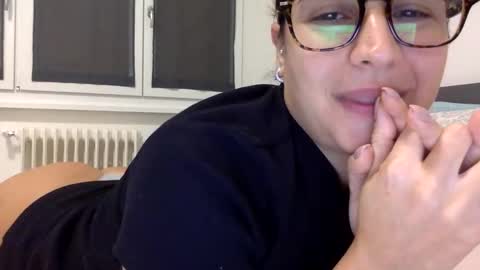 BabyElodie12 online show from October 10, 11:20 am