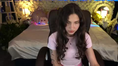 Snapshot of babyflowerr chatting on June 5, 7:08 pm Sasha online show from June 5, 7:08 pm
