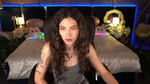Snapshot of babyflowerr chatting on June 25, 7:07 pm Sasha online show from June 25, 7:07 pm
