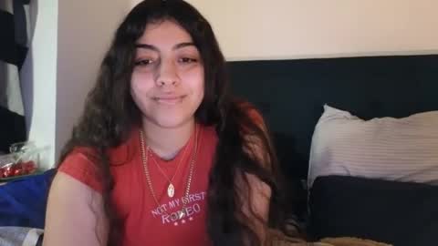 Snapshot of babygotbackends chatting on February 17, 7:38 am BabyGotBackends online show from February 17, 7:38 am