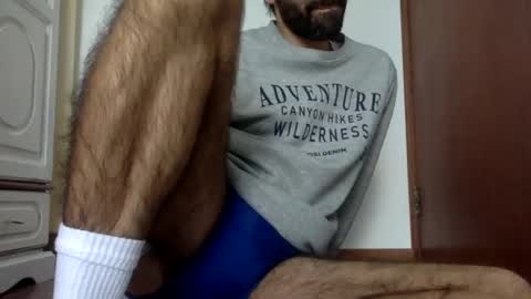 Snapshot of babyhardy chatting on December 4, 12:14 pm Tom A.    online show from December 4, 12:14 pm