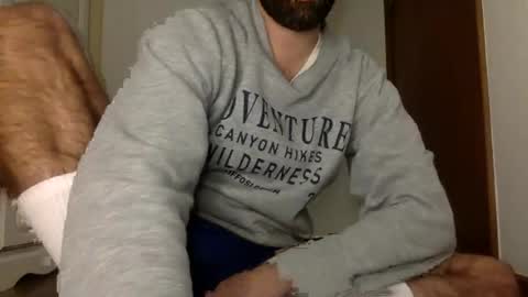 Snapshot of babyhardy chatting on December 4, 11:35 pm Tom A.    online show from December 4, 11:35 pm