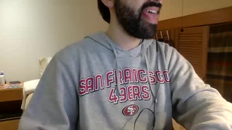 Snapshot of babyhardy chatting on December 14, 4:52 pm Tom A.    online show from December 14, 4:52 pm