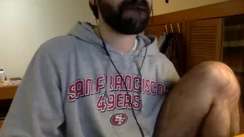 Snapshot of babyhardy chatting on December 15, 7:10 pm Tom A.    online show from December 15, 7:10 pm