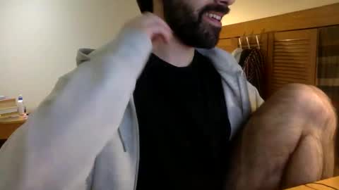 Snapshot of babyhardy chatting on December 17, 8:21 pm Tom A.    online show from December 17, 8:21 pm