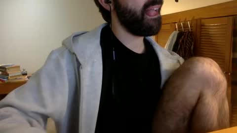 Snapshot of babyhardy chatting on December 18, 7:41 pm Tom A.    online show from December 18, 7:41 pm